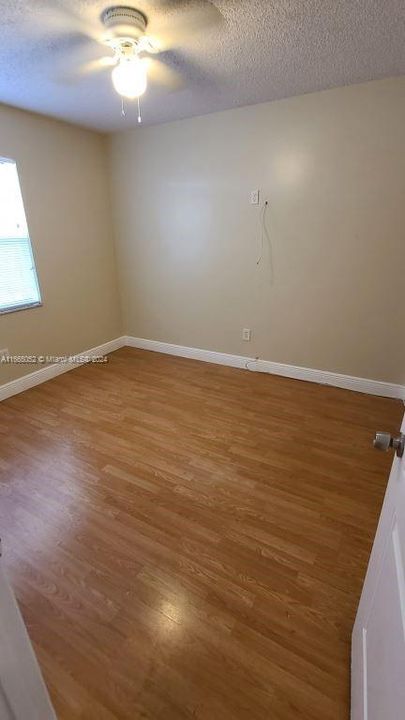 For Rent: $2,100 (2 beds, 2 baths, 956 Square Feet)