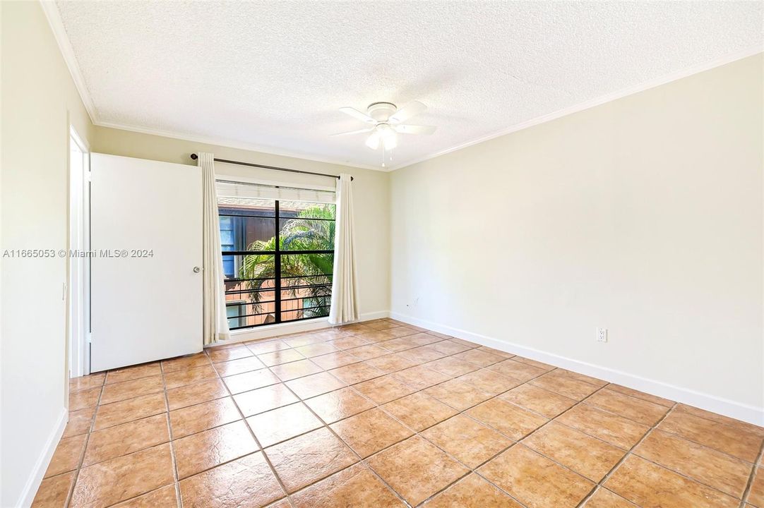 For Sale: $365,000 (2 beds, 2 baths, 1330 Square Feet)