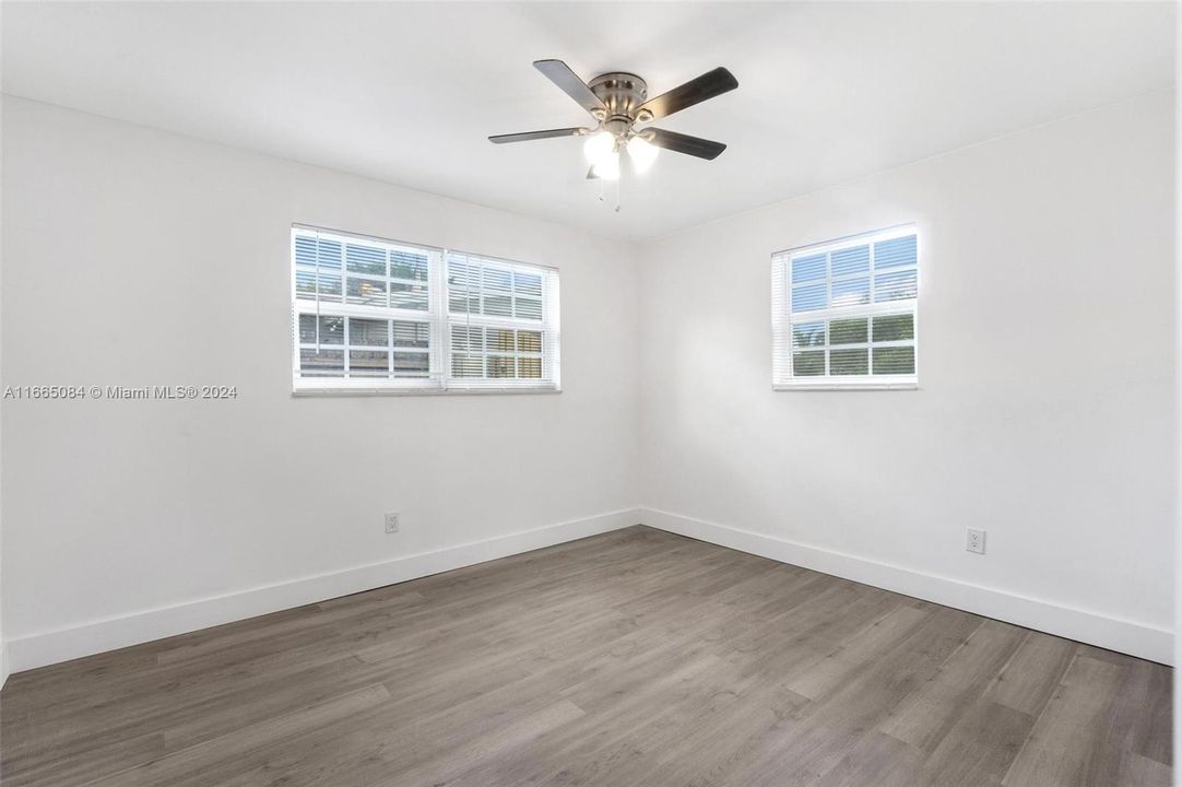 For Sale: $489,770 (3 beds, 2 baths, 1300 Square Feet)