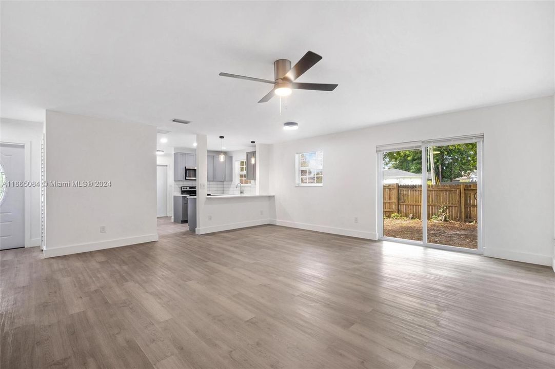 For Sale: $489,770 (3 beds, 2 baths, 1300 Square Feet)