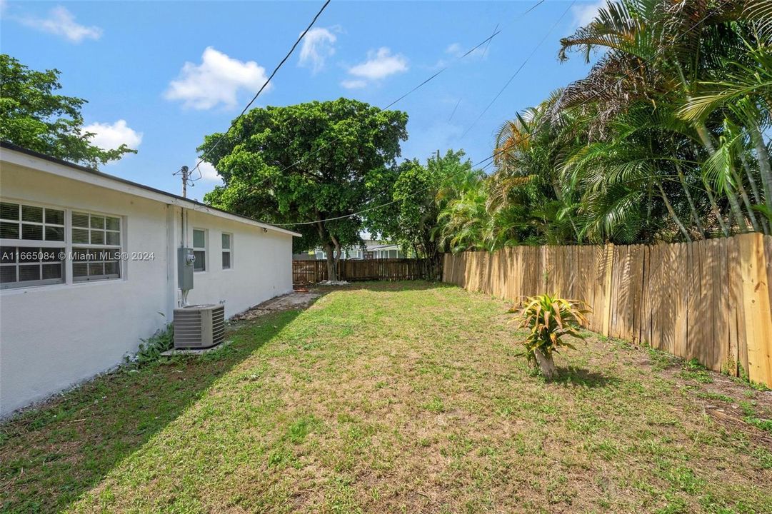 For Sale: $489,770 (3 beds, 2 baths, 1300 Square Feet)