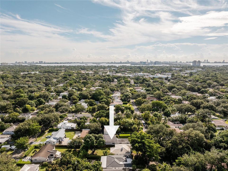 For Sale: $1,275,000 (4 beds, 2 baths, 1865 Square Feet)