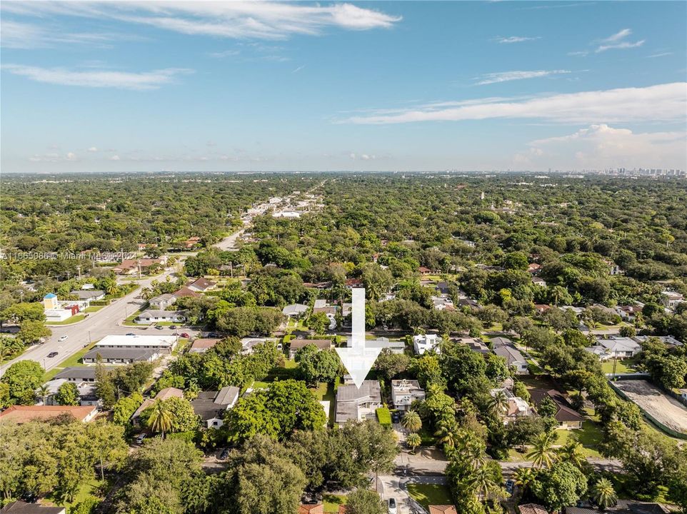 For Sale: $1,275,000 (4 beds, 2 baths, 1865 Square Feet)