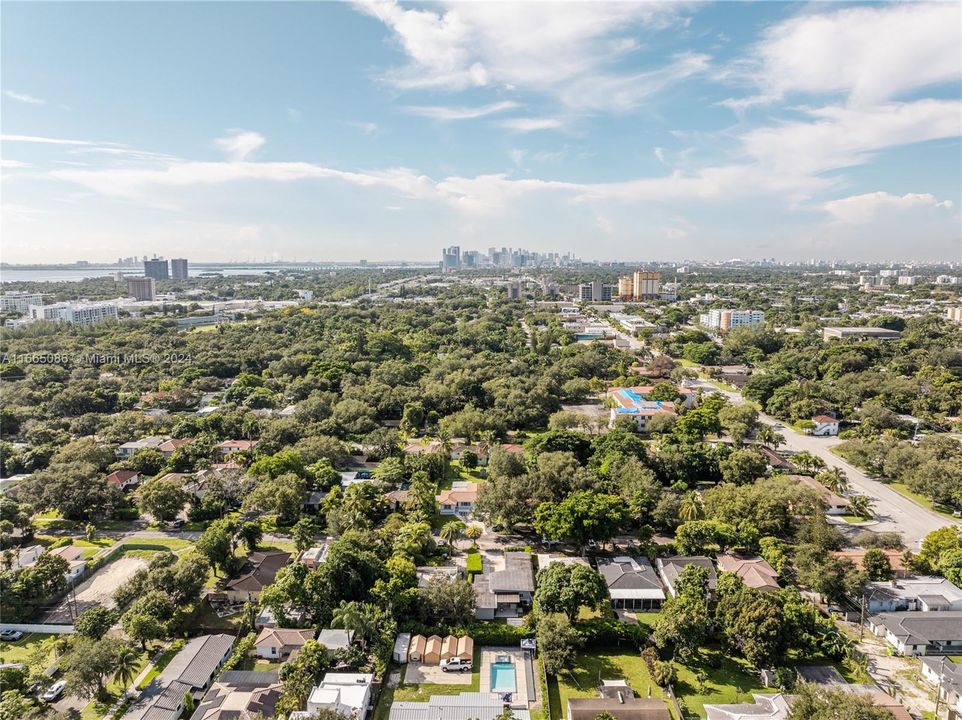 For Sale: $1,275,000 (4 beds, 2 baths, 1865 Square Feet)