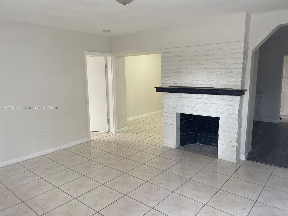 For Rent: $3,300 (3 beds, 2 baths, 1801 Square Feet)