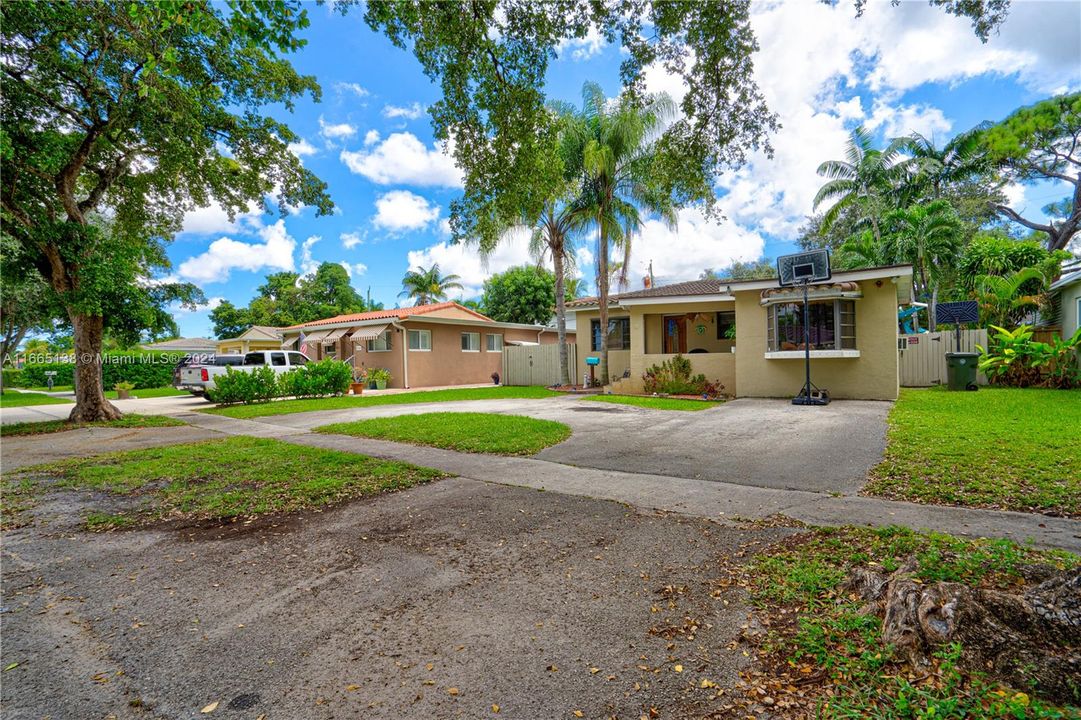 For Sale: $620,000 (3 beds, 1 baths, 1178 Square Feet)