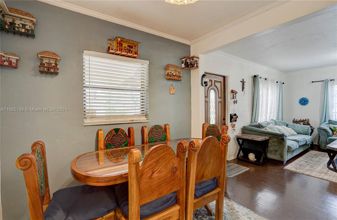 For Sale: $620,000 (3 beds, 1 baths, 1178 Square Feet)