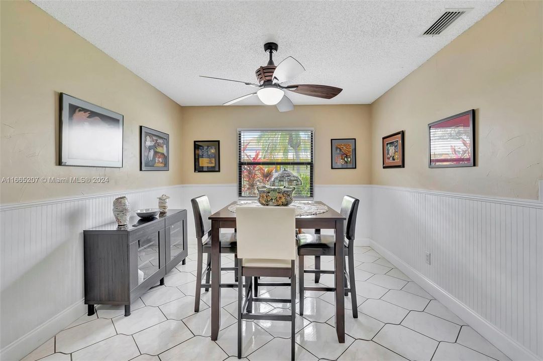 For Sale: $549,000 (3 beds, 2 baths, 1745 Square Feet)