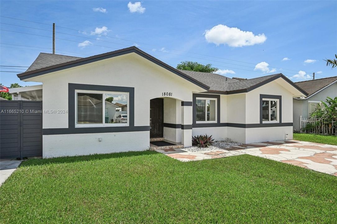 For Sale: $580,000 (3 beds, 2 baths, 1443 Square Feet)