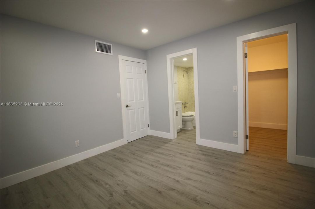 For Rent: $2,175 (2 beds, 2 baths, 777 Square Feet)