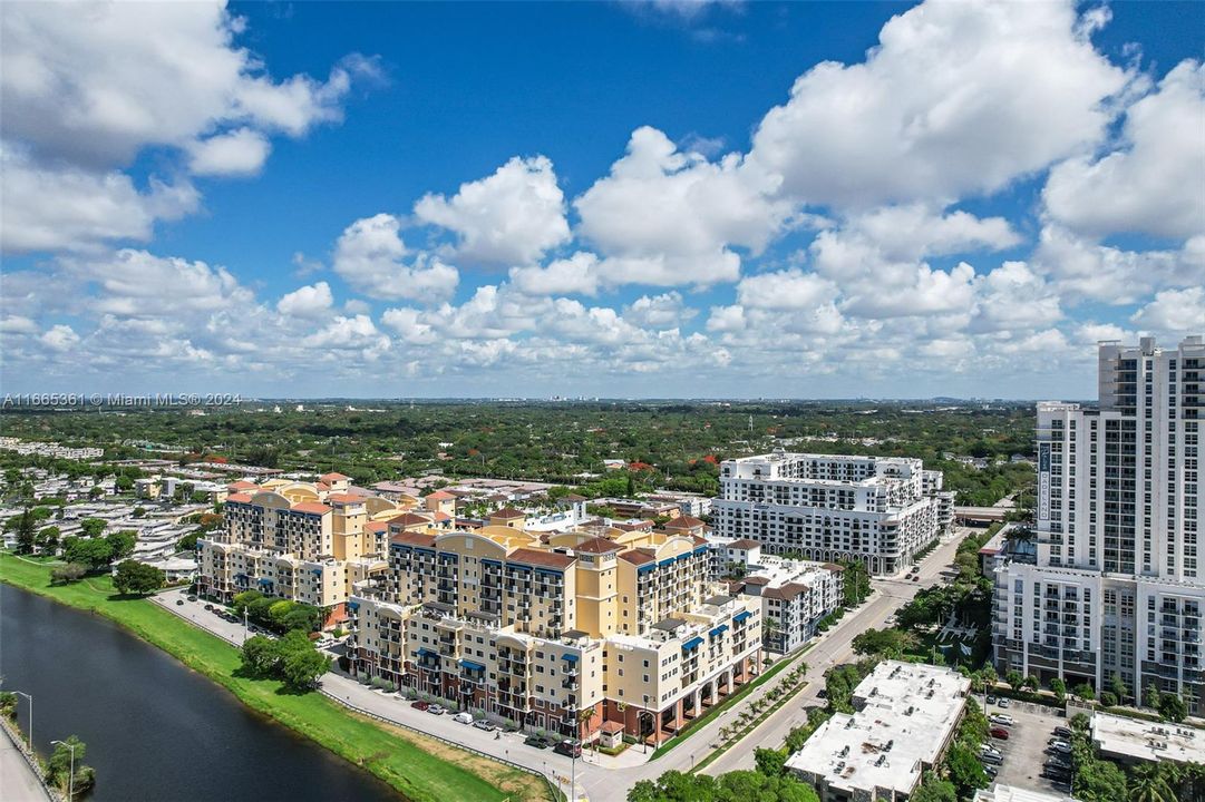 For Sale: $770,000 (2 beds, 2 baths, 1925 Square Feet)