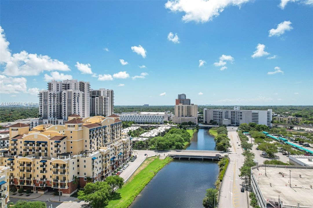 For Sale: $770,000 (2 beds, 2 baths, 1925 Square Feet)