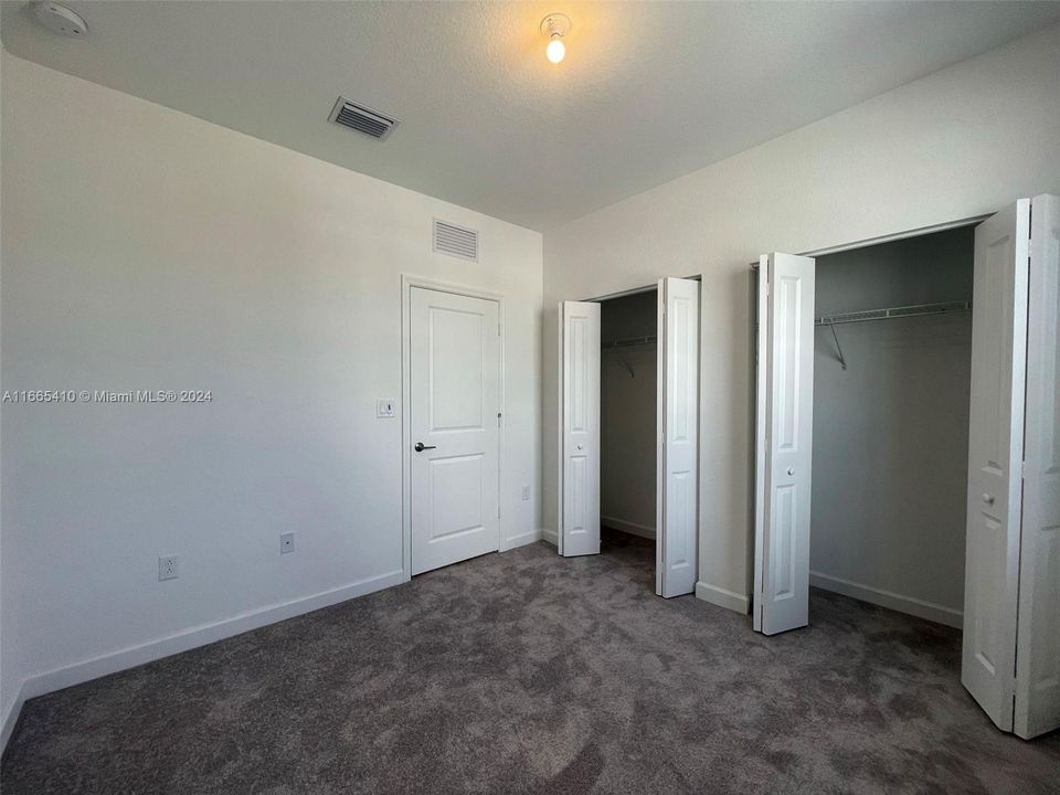 For Rent: $2,550 (3 beds, 2 baths, 1545 Square Feet)