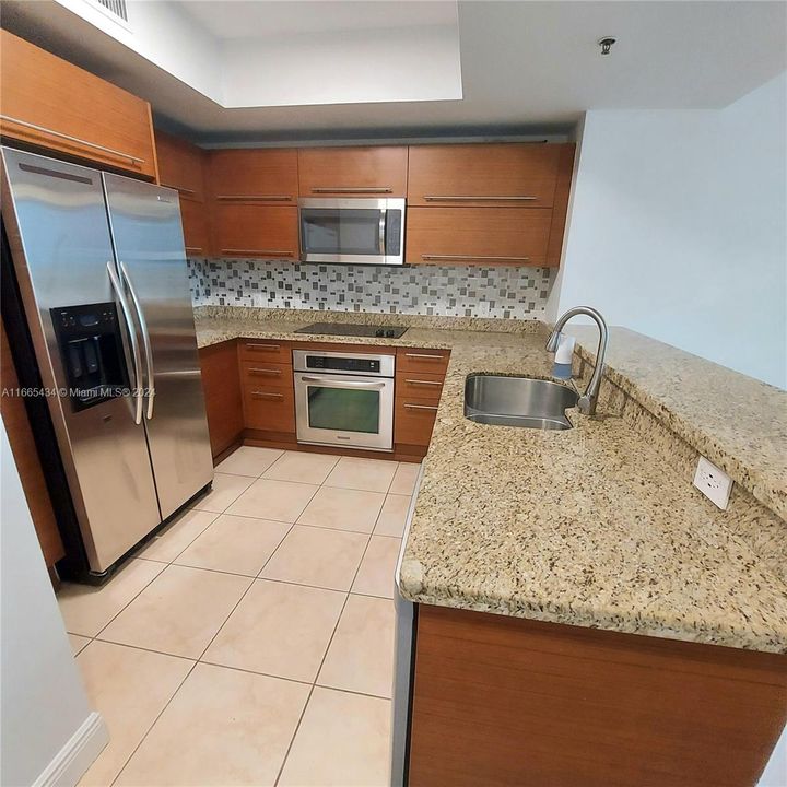 En Venta: $425,000 (3 camas, 2 baños, 1271 Pies cuadrados)