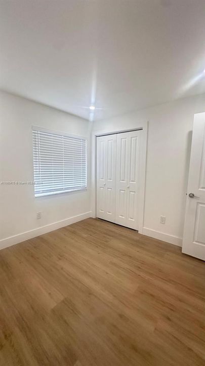 For Rent: $2,700 (2 beds, 1 baths, 1584 Square Feet)