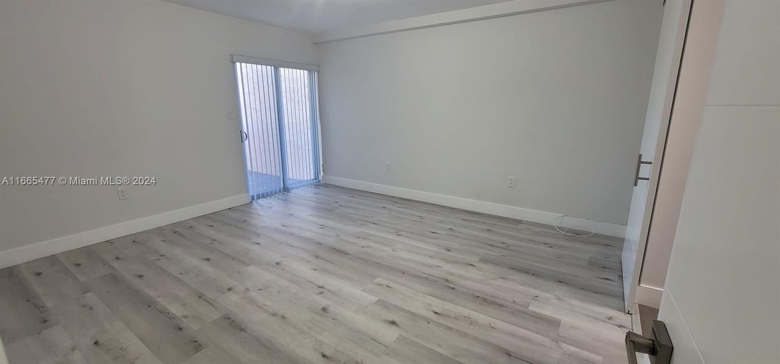 For Rent: $2,595 (3 beds, 2 baths, 1228 Square Feet)