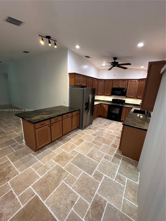 For Rent: $3,700 (3 beds, 2 baths, 1388 Square Feet)