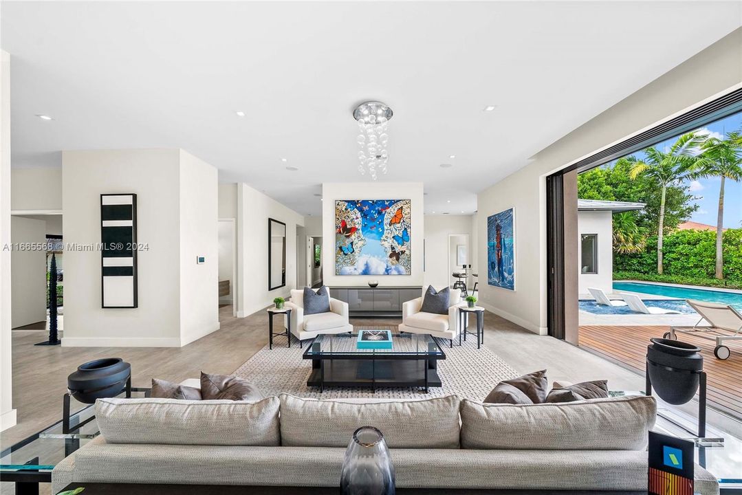 For Sale: $8,495,000 (6 beds, 7 baths, 5713 Square Feet)