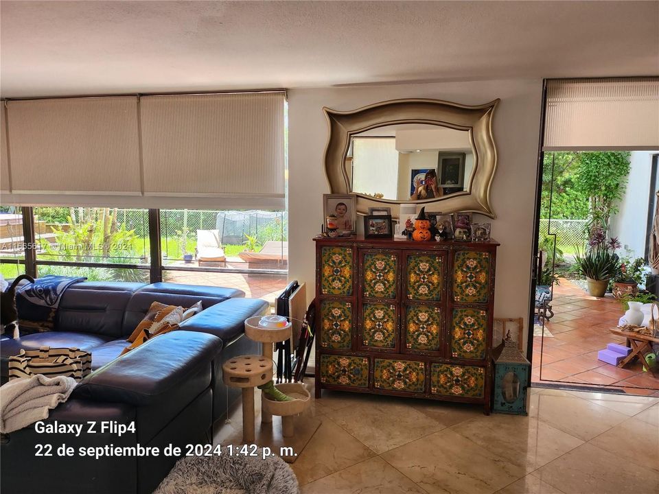 En Venta: $1,599,900 (3 camas, 2 baños, 2804 Pies cuadrados)