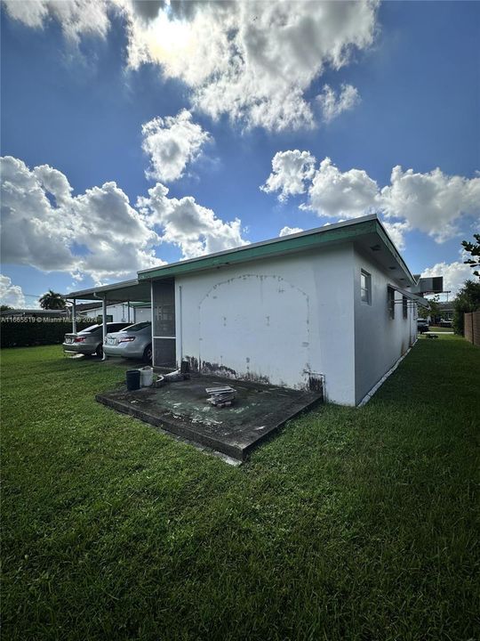 For Sale: $632,500 (3 beds, 2 baths, 1692 Square Feet)