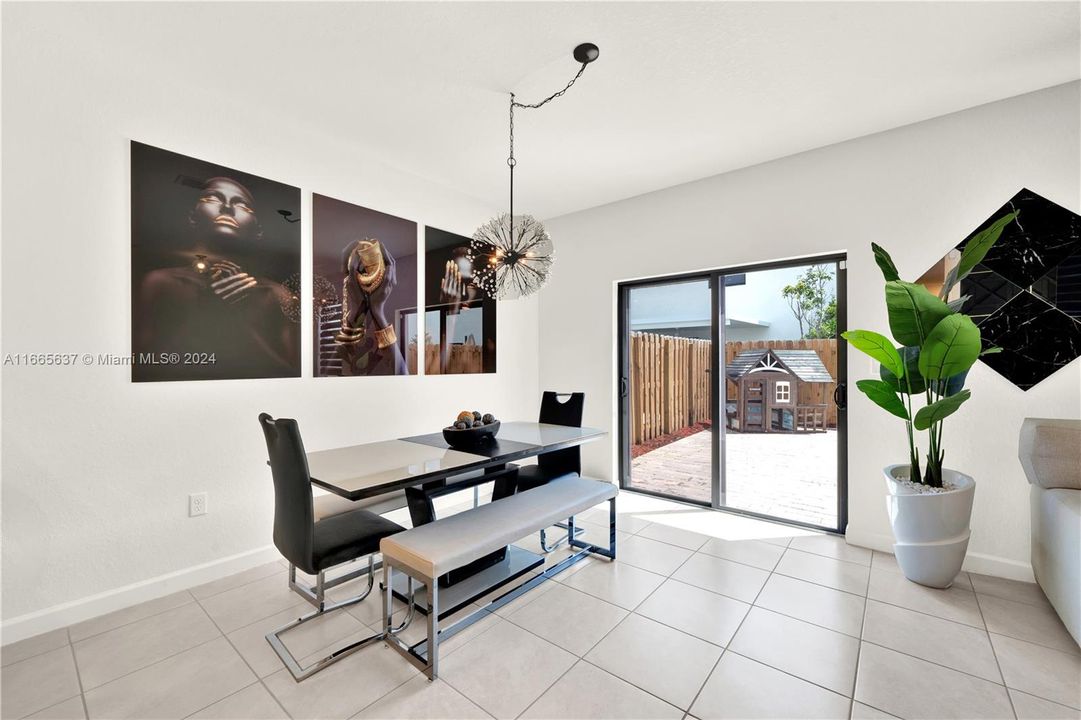 最近售出: $430,000 (3 贝兹, 3 浴室, 1870 平方英尺)