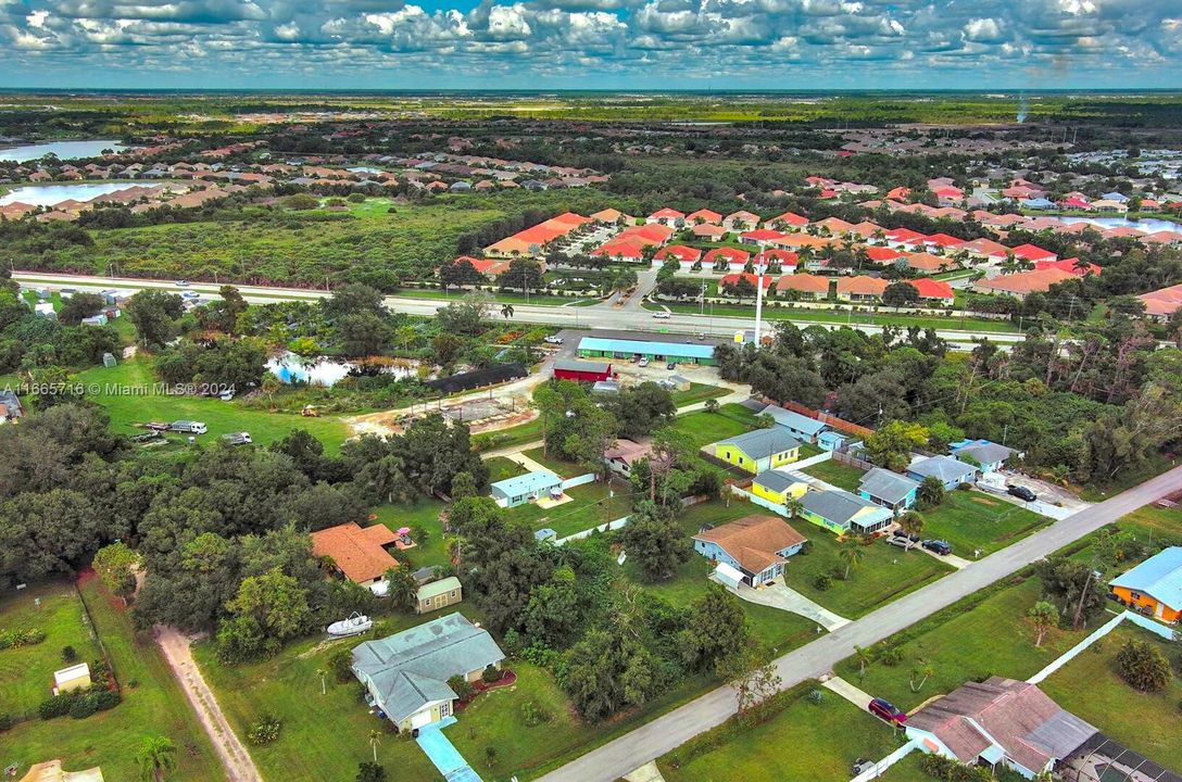 На продажу: $129,999 (0.29 acres)