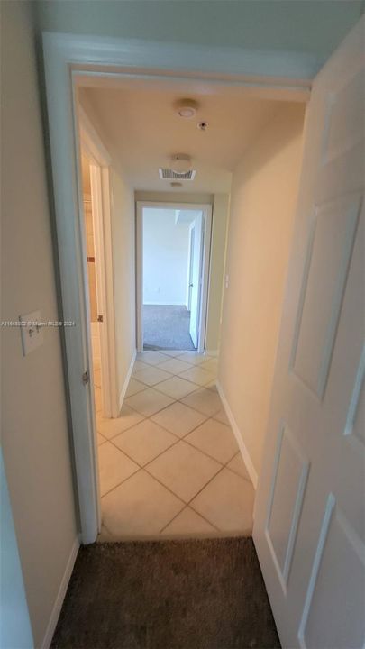 For Rent: $2,300 (2 beds, 2 baths, 1058 Square Feet)