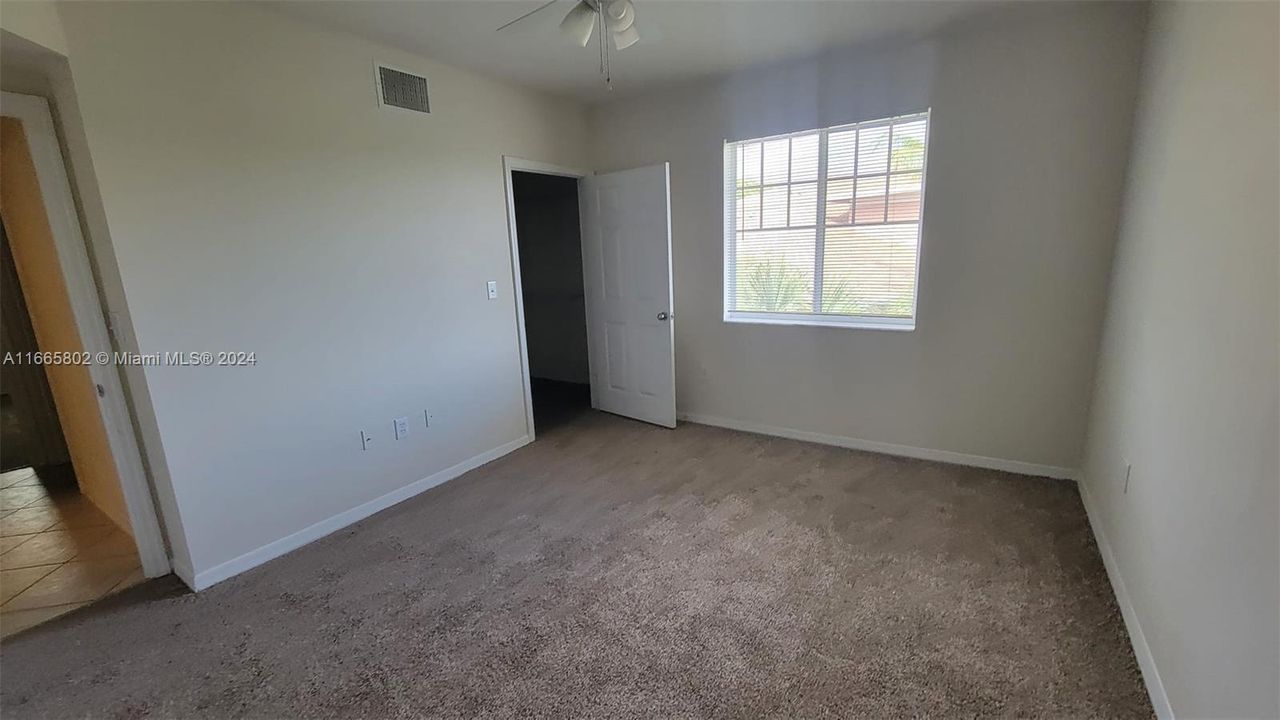 For Rent: $2,300 (2 beds, 2 baths, 1058 Square Feet)