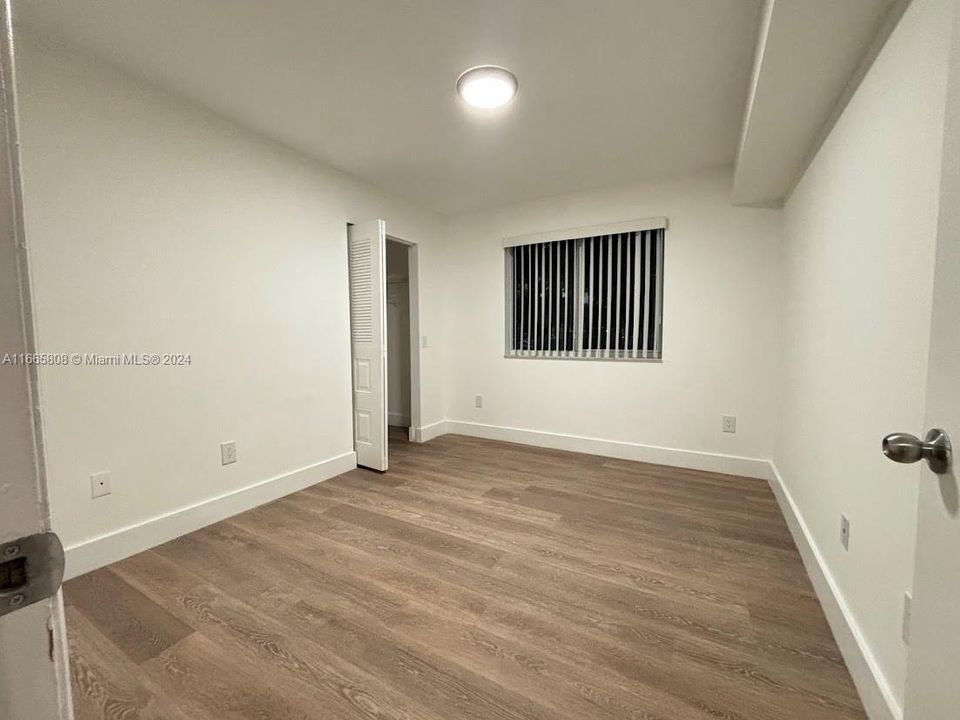 For Rent: $2,200 (2 beds, 1 baths, 747 Square Feet)