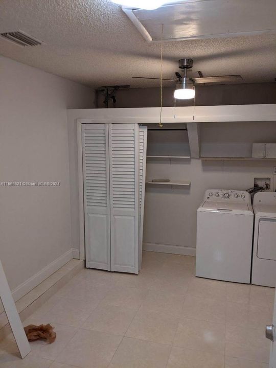 For Rent: $2,500 (2 beds, 2 baths, 1075 Square Feet)