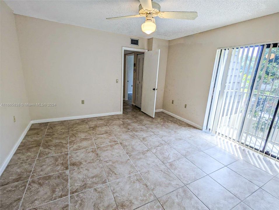 For Rent: $2,050 (2 beds, 2 baths, 1236 Square Feet)