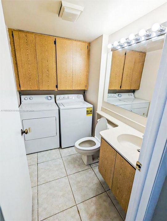 For Rent: $2,050 (2 beds, 2 baths, 1236 Square Feet)