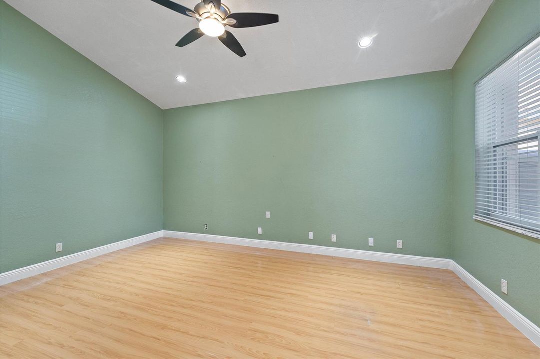 Guest Bedroom 2 or Den
