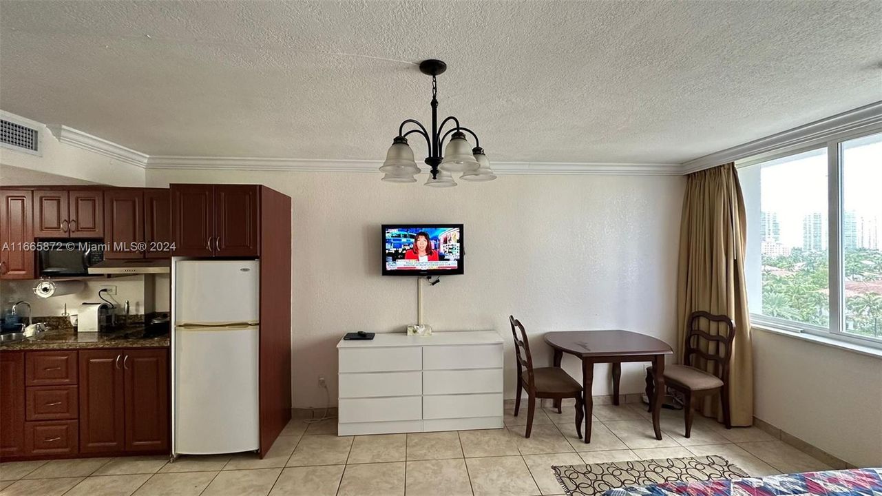 For Sale: $133,000 (0 beds, 1 baths, 360 Square Feet)