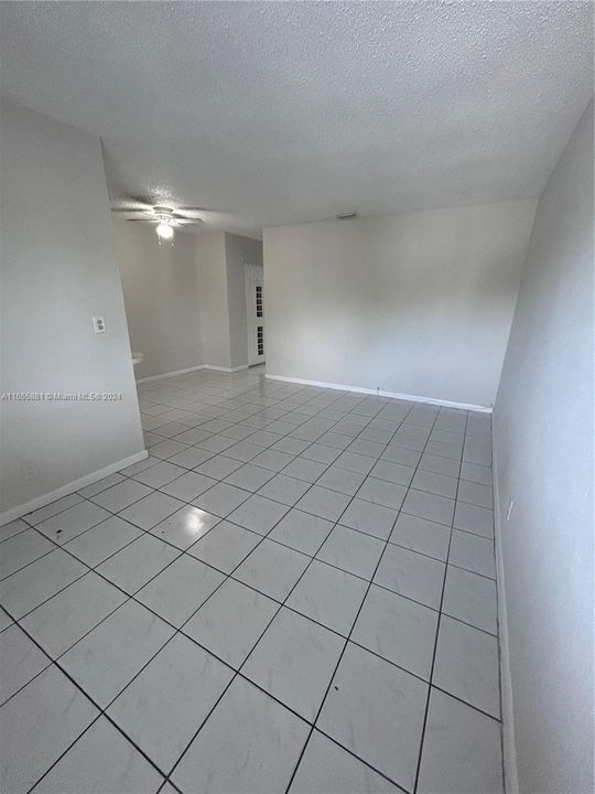 For Rent: $1,550 (1 beds, 1 baths, 22796 Square Feet)