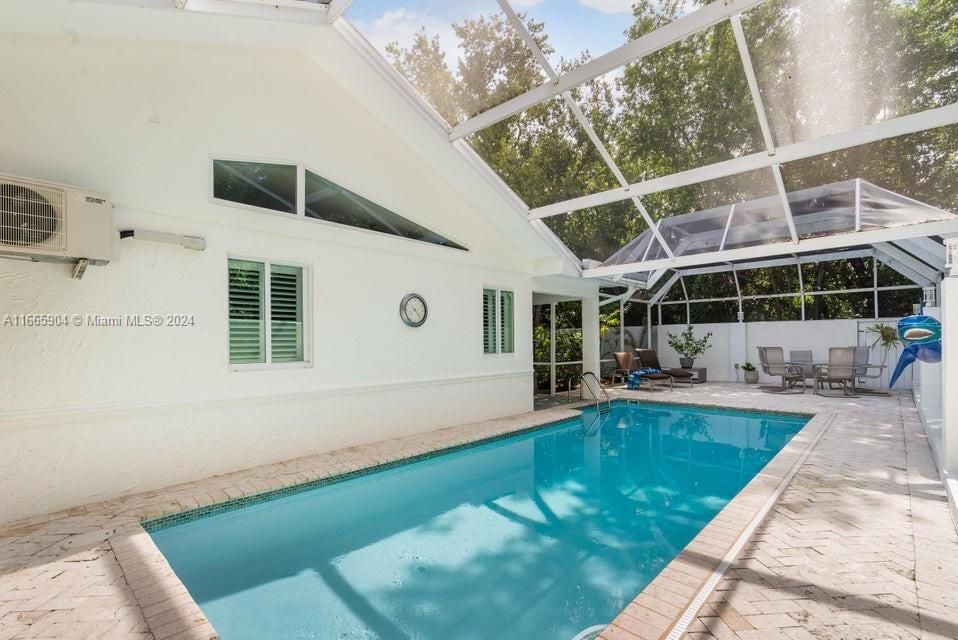 En Venta: $1,649,000 (3 camas, 2 baños, 1774 Pies cuadrados)