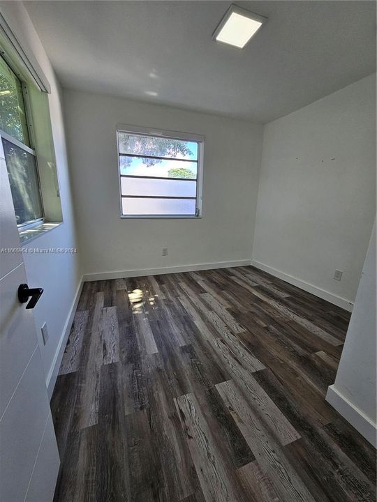 For Rent: $2,500 (2 beds, 1 baths, 1519 Square Feet)