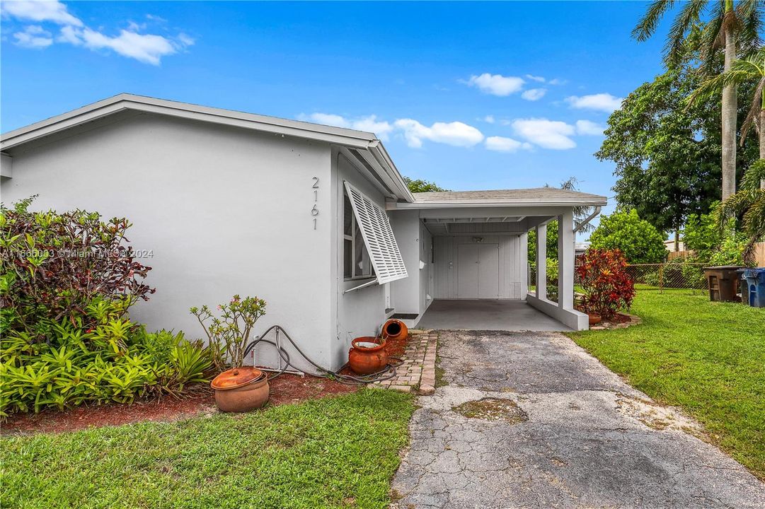 For Sale: $499,900 (3 beds, 2 baths, 1265 Square Feet)