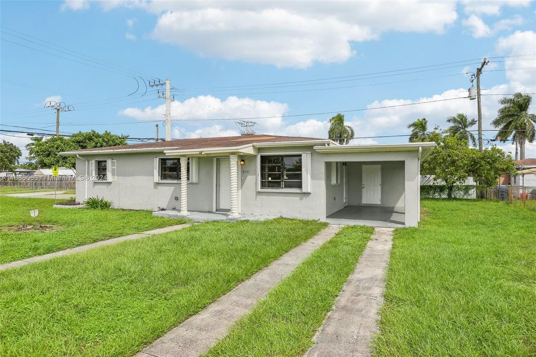 For Sale: $505,000 (3 beds, 2 baths, 1092 Square Feet)