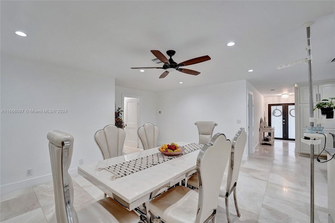 For Sale: $1,400,000 (4 beds, 2 baths, 2658 Square Feet)