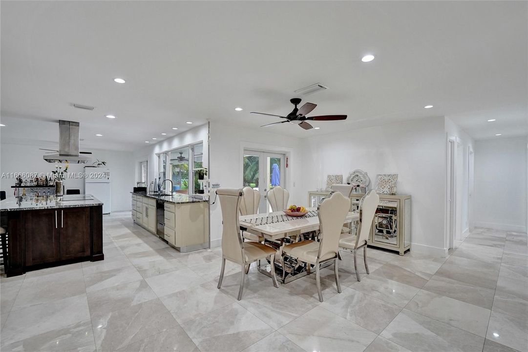 For Sale: $1,400,000 (4 beds, 2 baths, 2658 Square Feet)