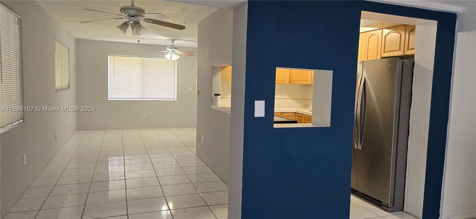 For Rent: $2,750 (3 beds, 1 baths, 1370 Square Feet)