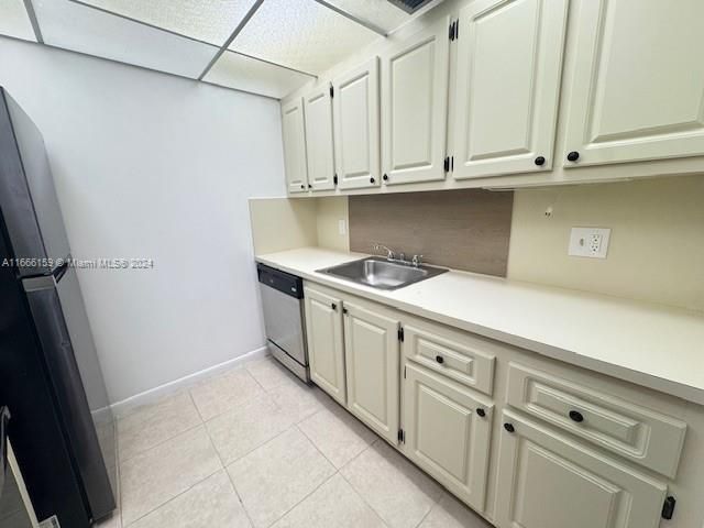 For Rent: $1,650 (1 beds, 1 baths, 685 Square Feet)