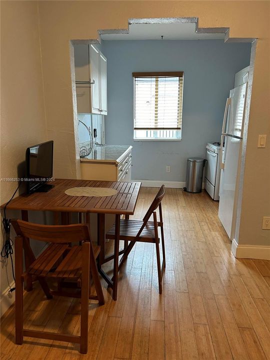 For Rent: $2,000 (1 beds, 1 baths, 789 Square Feet)