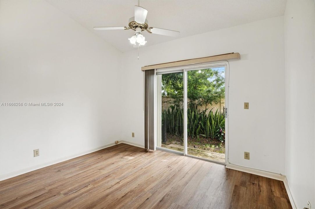 For Sale: $380,000 (3 beds, 2 baths, 1339 Square Feet)