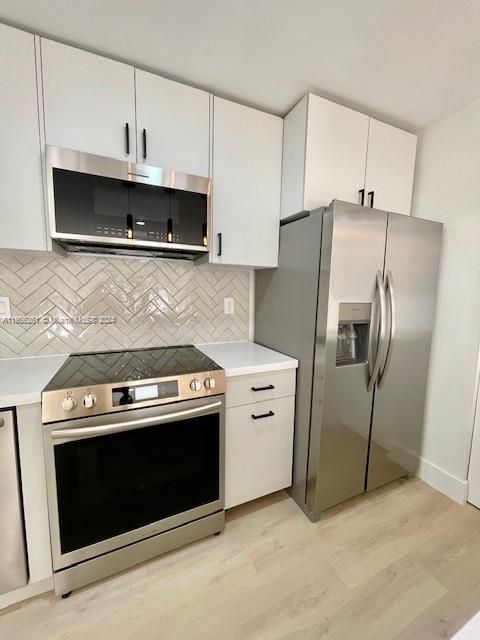 For Sale: $369,000 (2 beds, 2 baths, 1060 Square Feet)