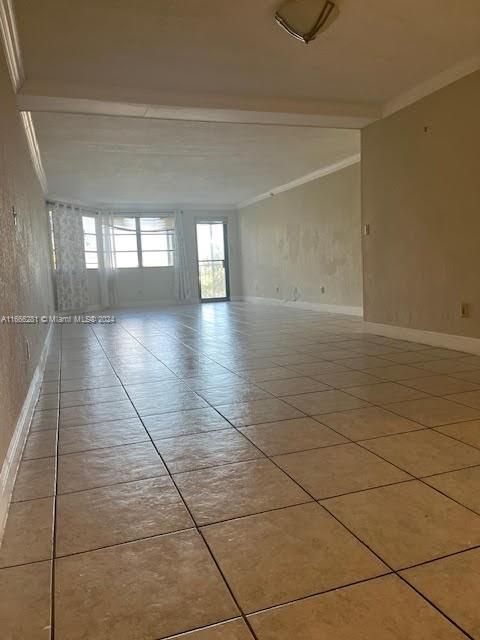 For Rent: $2,550 (2 beds, 2 baths, 1596 Square Feet)