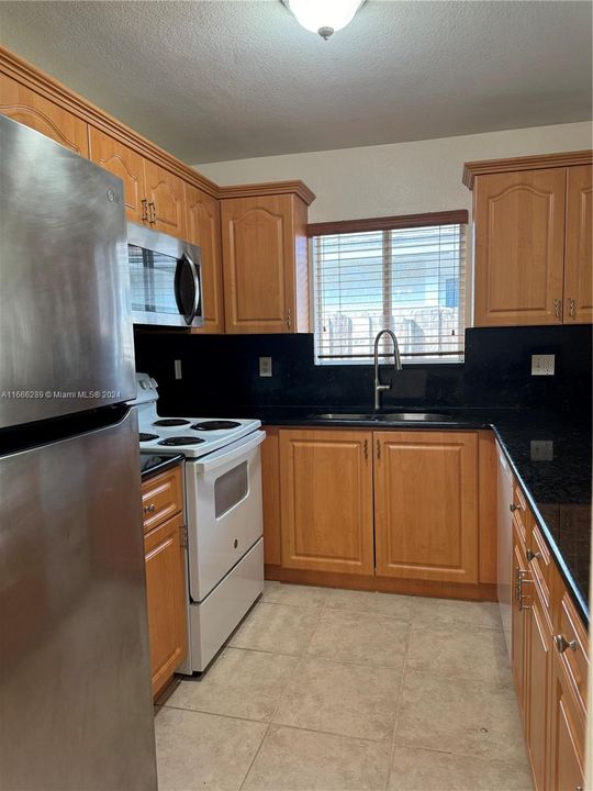 Active With Contract: $3,300 (4 beds, 2 baths, 1652 Square Feet)