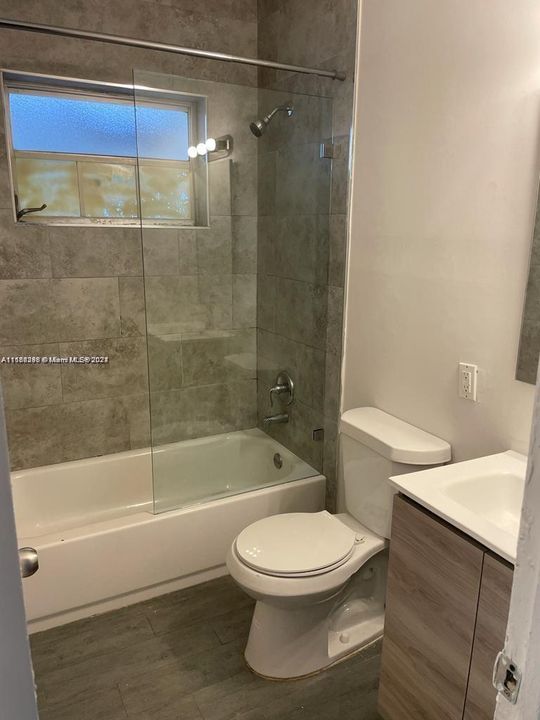 For Rent: $2,250 (2 beds, 2 baths, 747 Square Feet)