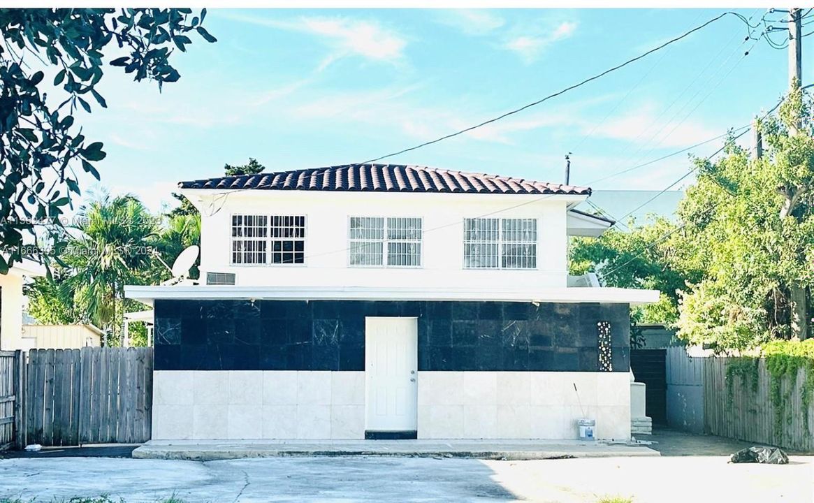 En Venta: $1,050,000 (0 camas, 0 baños, 2399 Pies cuadrados)